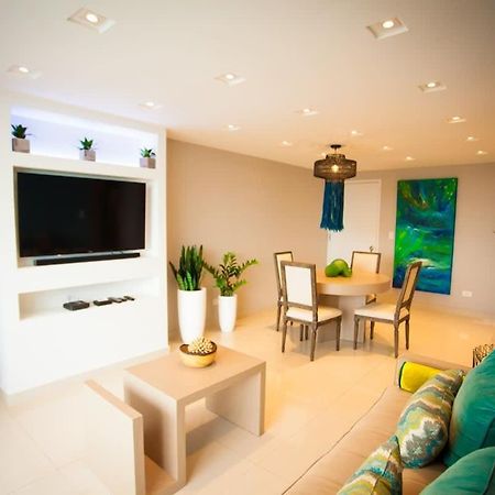 2Br Gem Ocean Front Building Isla Verde Beach Сан Хуан Екстериор снимка