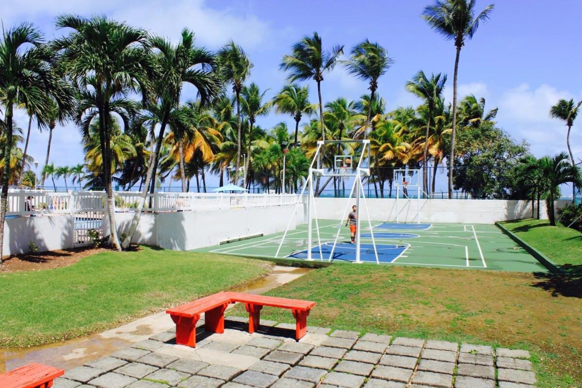 2Br Gem Ocean Front Building Isla Verde Beach Сан Хуан Екстериор снимка